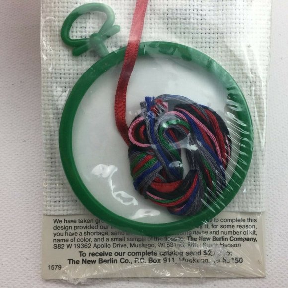 The New Berlin Co. Merry Christmas Ornament Kit Santa Mice Counted Cross Stitch - Picture 8 of 11